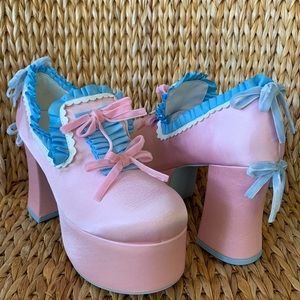 NIB Dolls Kill 💕 Bisou Baby Satin Platforms